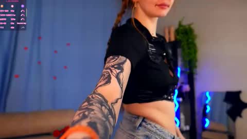 Leya Day Mary Night   PvT Open online show from February 1, 6:01 am