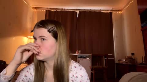 I am Amy ntmu Lets hit 10 Thumbs Up together online show from January 18, 11:39 am