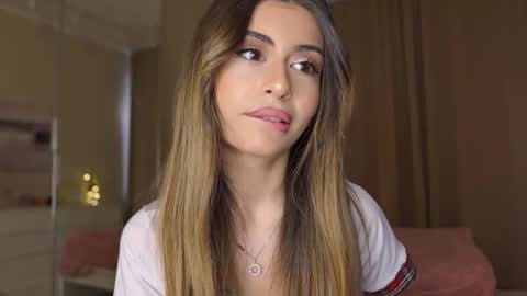 Moni Monica online show from February 21, 8:26 am