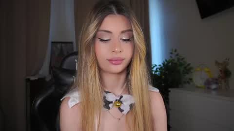 Moni Monica online show from July 26, 9:06 am