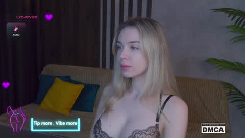 My social media links subscribe to support me  online show from February 4, 7:33 pm