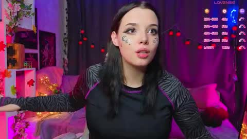 Lux online show from November 16, 5:13 pm