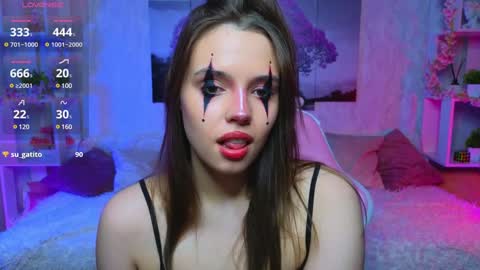 Lux online show from December 10, 5:11 pm