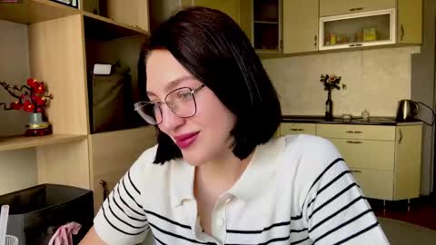 Sofia online show from April 22, 5:04 am