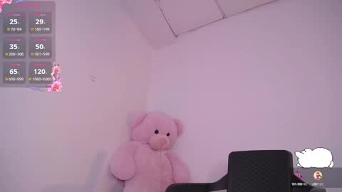 holly_16 online show from January 15, 3:33 am