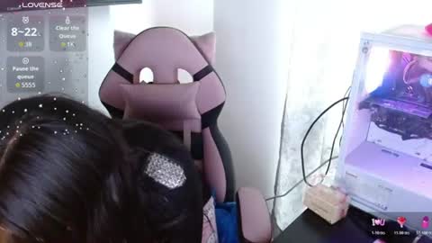 Holly online show from July 17, 11:03 am