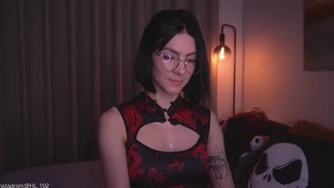 Holly Linder online show from July 16, 2:16 am