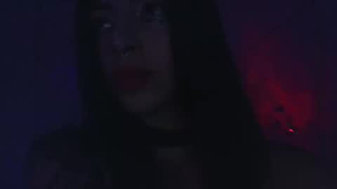 holly online show from November 10, 3:18 pm