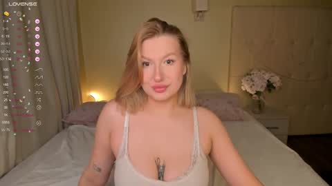 Emma online show from January 13, 1:02 am