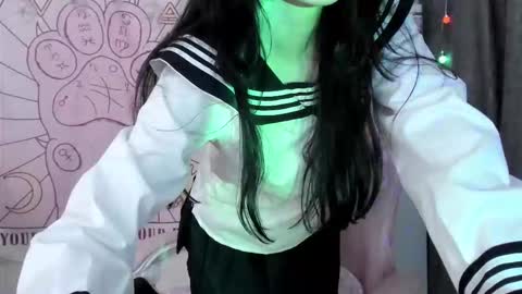 Ho Lee Sheet online show from January 31, 7:11 pm