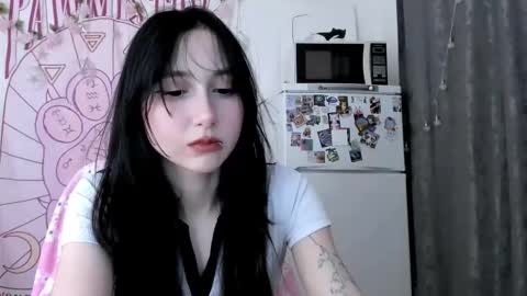 Ho Lee Sheet online show from March 21, 6:02 pm