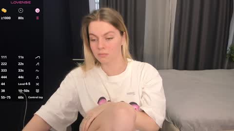 Snapshot of holy_alexa chatting on January 31, 7:07 am Alexa online show from January 31, 7:07 am
