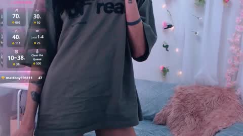 Holy girl online show from March 27, 2:46 am