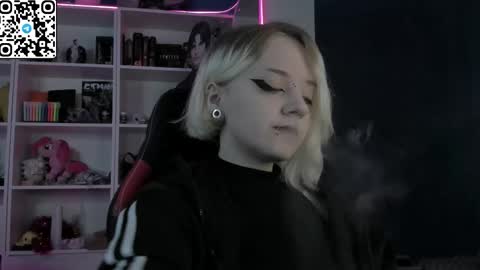 holy_mistresss online show from February 27, 9:42 am