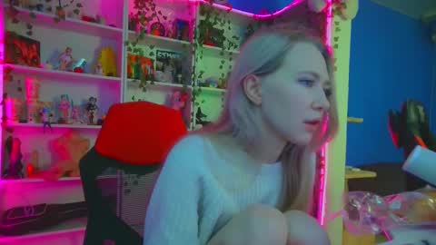 Rumi online show from November 14, 9:20 am