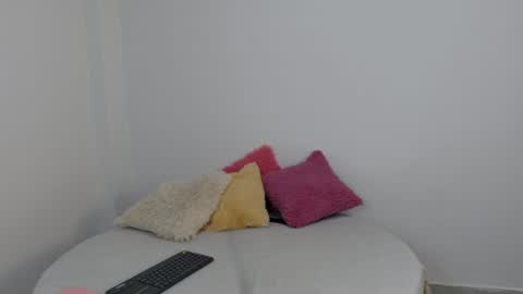 Ariana Mora online show from August 6, 1:29 pm