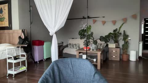 dori not holy get my tg channel with link from description under last photo online show from April 25, 3:42 pm