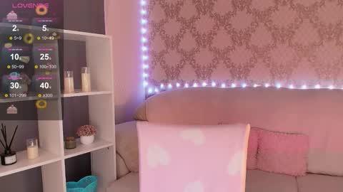 Mia online show from March 12, 4:15 am