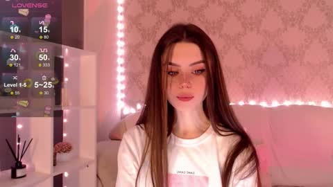 Mia online show from September 27, 3:58 am