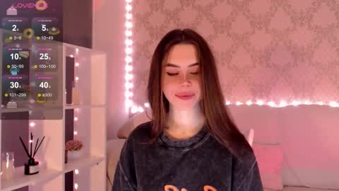 Mia online show from September 26, 3:48 am