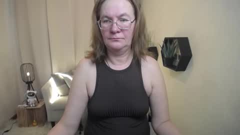 holymilfa online show from March 2, 1:18 pm