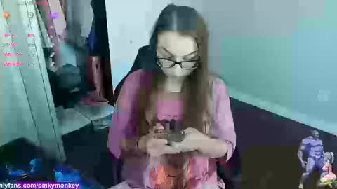 Snapshot of holyweed420 chatting on September 29, 6:46 pm Viktoria online show from September 29, 6:46 pm