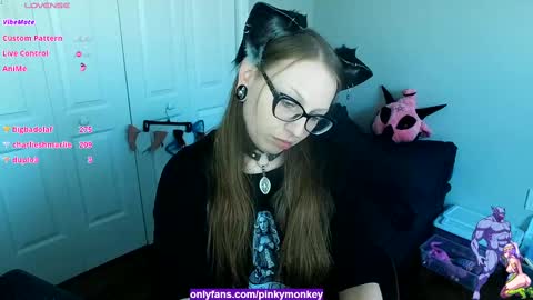 Snapshot of holyweed420 chatting on September 25, 7:12 pm Viktoria online show from September 25, 7:12 pm