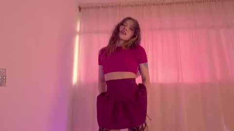 honeeeey_ online show from June 20, 10:35 pm