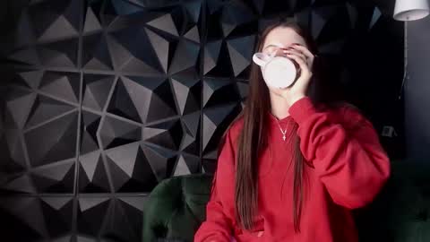 honey__doll online show from March 9, 12:19 pm