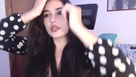 Honey Aynu online show from October 14, 6:21 pm