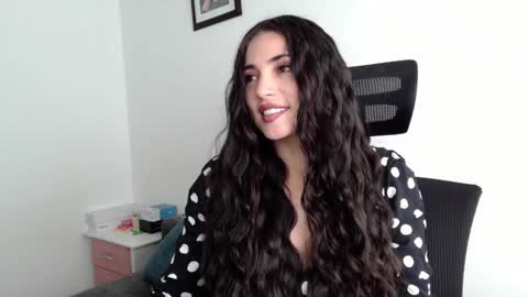 Honey Aynu online show from February 2, 3:39 pm