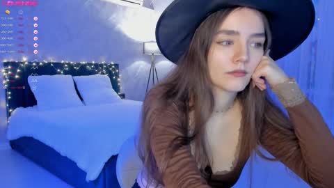 Chantal online show from October 31, 5:28 pm