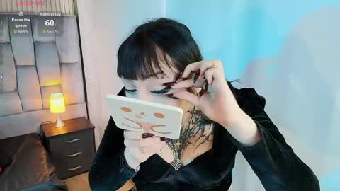 Honney online show from April 22, 1:19 pm