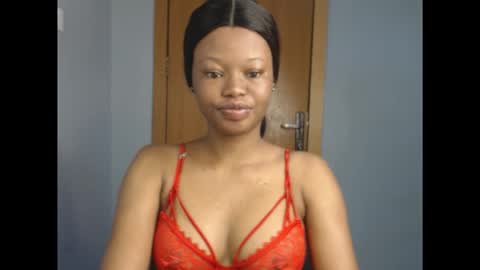 Snapshot of honey_juicydoll chatting on October 5, 8:30 am Sonia online show from October 5, 8:30 am