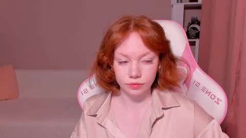Snapshot of honeyautumn chatting on January 26, 12:16 am honeyautumn online show from January 26, 12:16 am