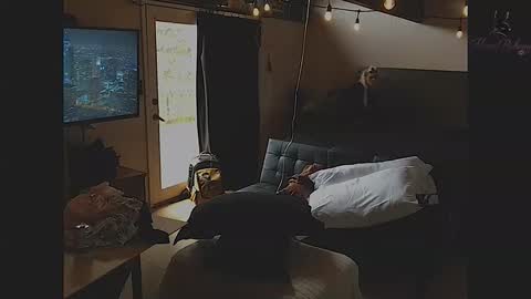 honeybuhnny online show from April 25, 2:14 am