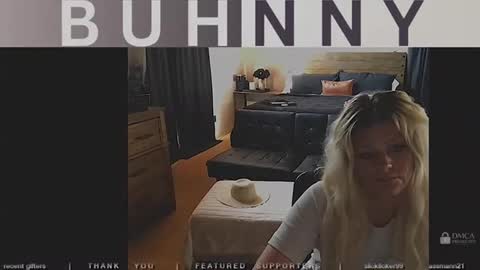 honeybuhnny online show from May 25, 12:53 am