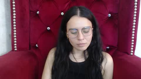 Emily online show from November 16, 8:53 pm