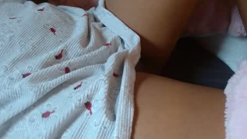 honeygoldenbaddie24 online show from March 6, 2:23 pm