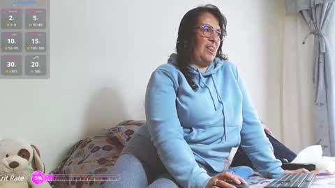 Snapshot of honeyhotpaty chatting on March 6, 7:21 pm sofia online show from March 6, 7:21 pm