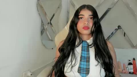 honeyht online show from June 7, 12:45 pm