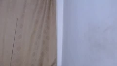 honeypussy3021 online show from April 27, 8:11 am