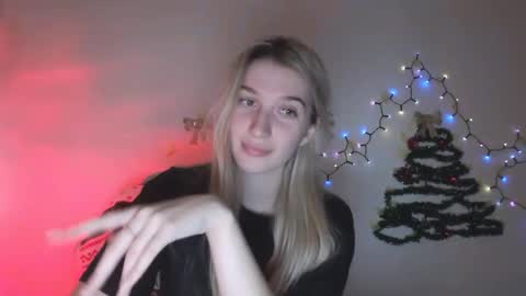 honeyveil online show from January 6, 9:51 pm