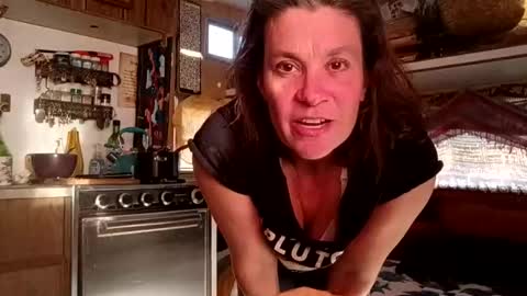 hoodoou online show from January 5, 11:52 pm