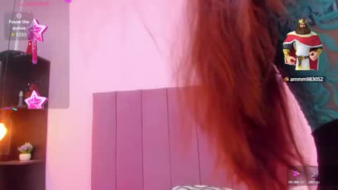 Snapshot of hoollyhendrix chatting on October 6, 8:24 pm holly online show from October 6, 8:24 pm
