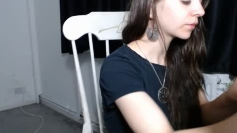 Snapshot of hope_xo chatting on September 25, 7:55 pm Hope online show from September 25, 7:55 pm