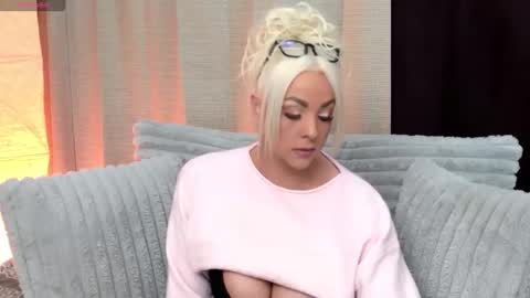 Hope Daylee online show from January 15, 8:37 pm