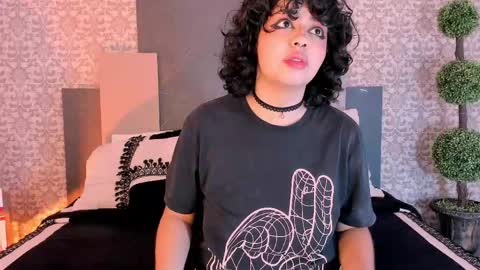 Layla Noir online show from May 25, 11:42 am