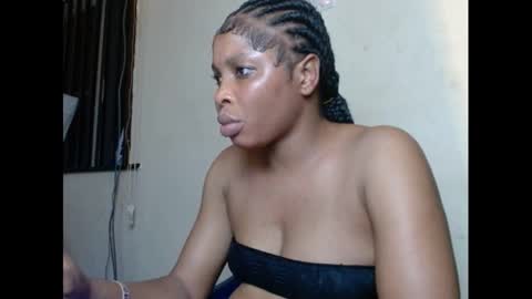 horny4bum online show from February 14, 10:25 pm