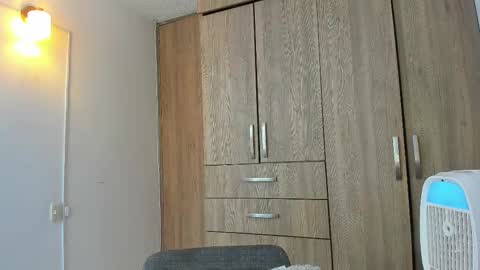 horny_adiction online show from February 23, 8:52 pm